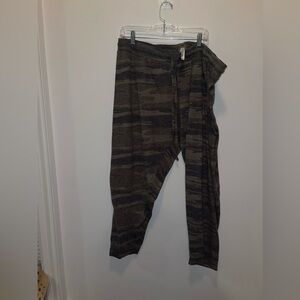 Ebb & Flow camouflage joggers, sweatpants lounge pants size 3X
